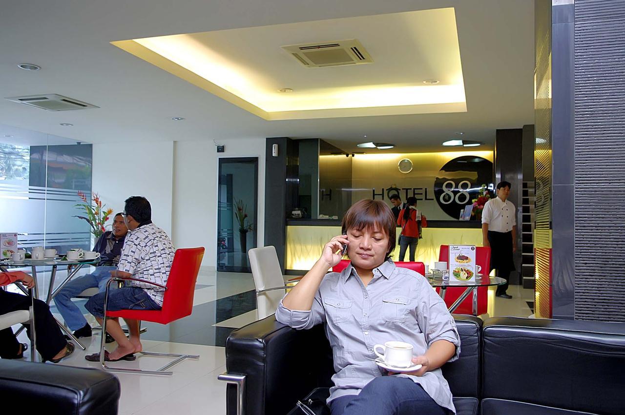 Hotel 88 Mangga Besar Raya 120 Jakarta By Wh Exteriér fotografie