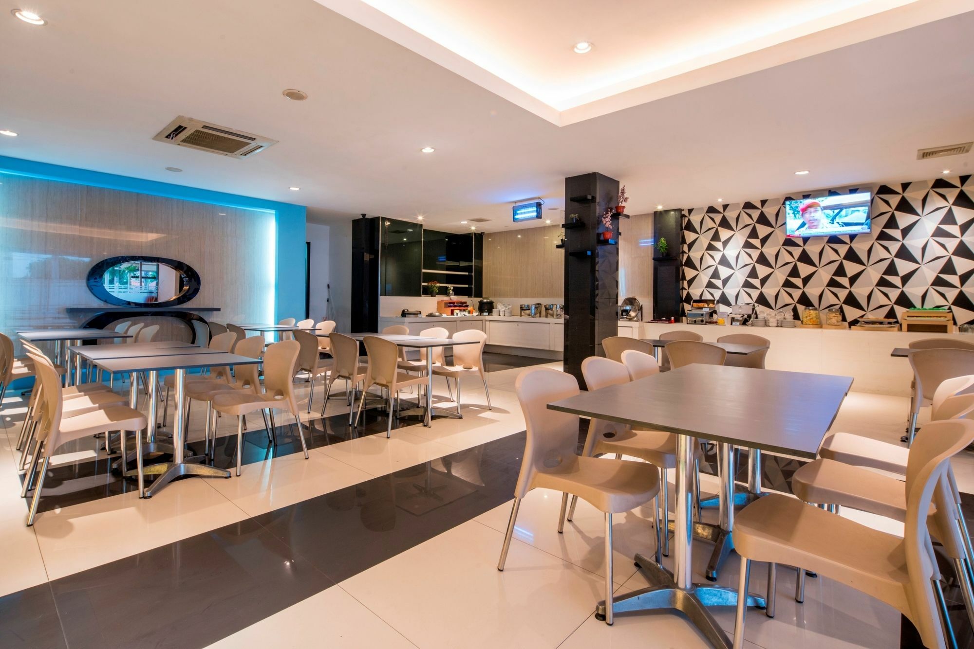Hotel 88 Mangga Besar Raya 120 Jakarta By Wh Exteriér fotografie