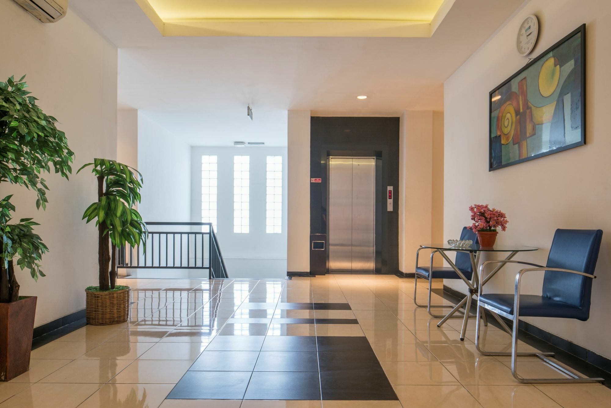 Hotel 88 Mangga Besar Raya 120 Jakarta By Wh Exteriér fotografie