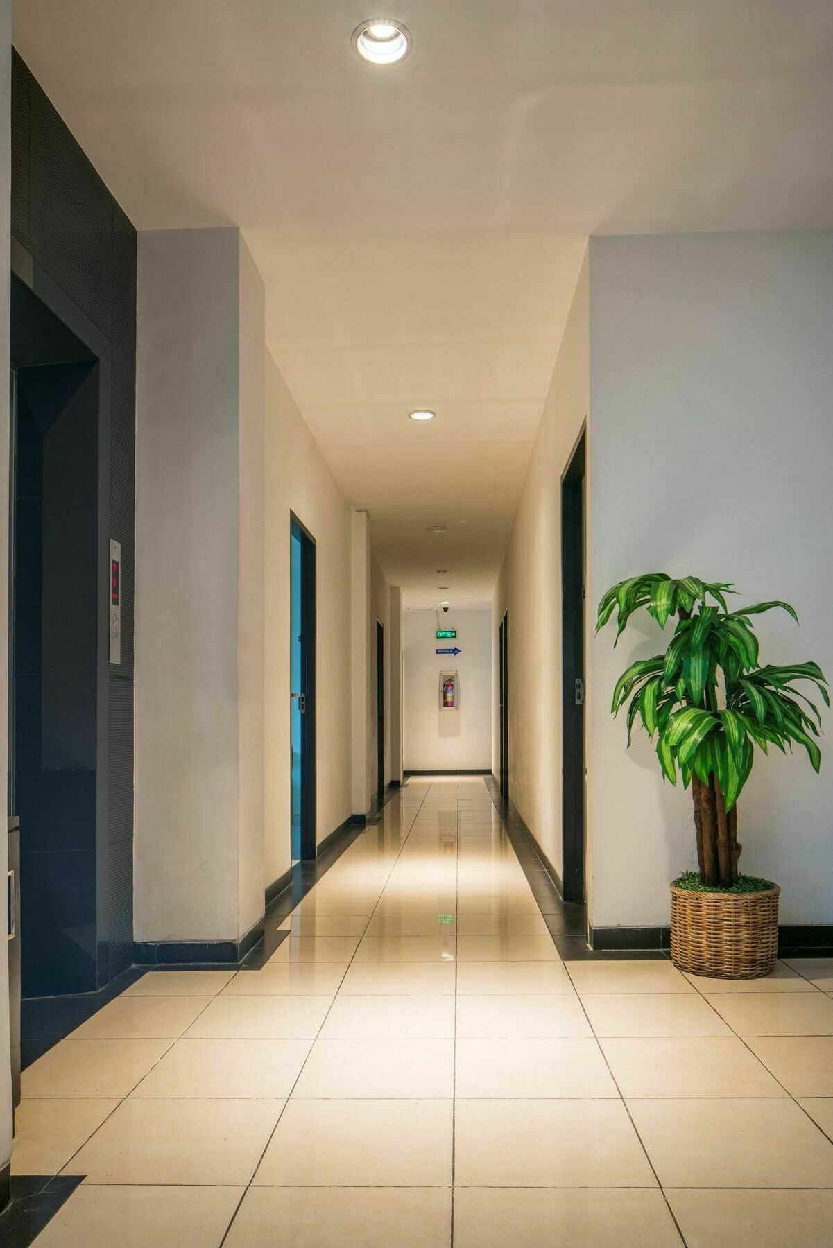 Hotel 88 Mangga Besar Raya 120 Jakarta By Wh Exteriér fotografie
